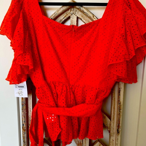 Beautiful Eyelet Blouse from Arula - Picture 2 of 3